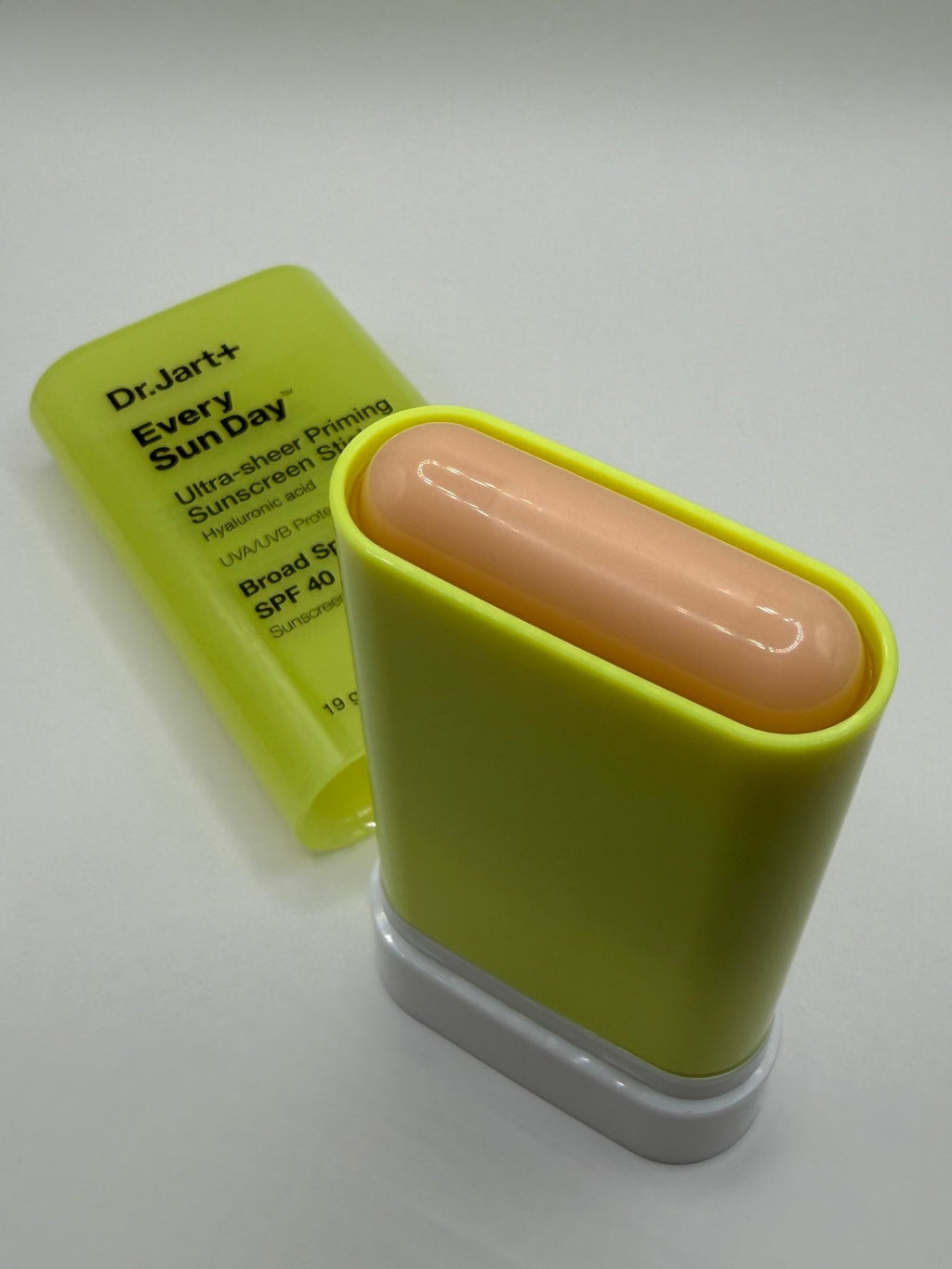 Dr Jart+ Every Sun Day ultra sheer priming sunscreen, stick with hyaluronic acid SPF 40 - Muse Fragrance